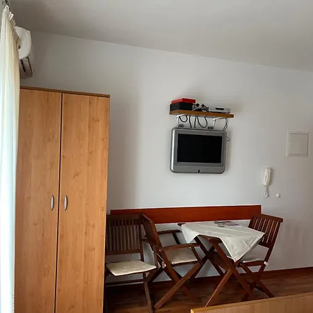 Bernarda Apartment *